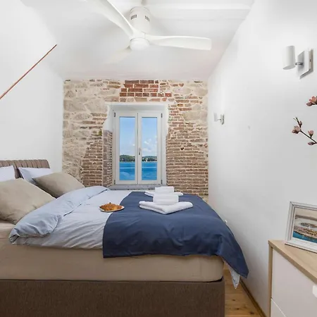 Blue Pearl Apartment