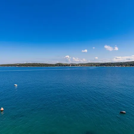 Blue Pearl 아파트